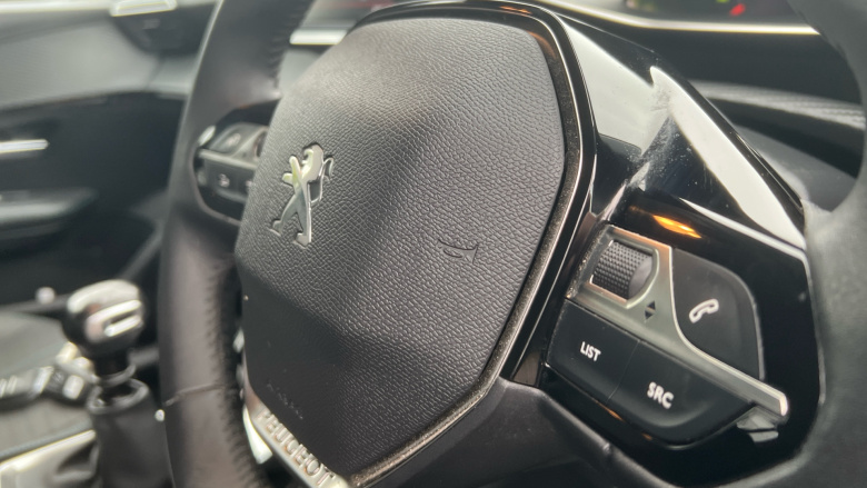 Peugeot 208 1.2 PureTech 100 Allure Premium + 5dr Petrol Hatchback